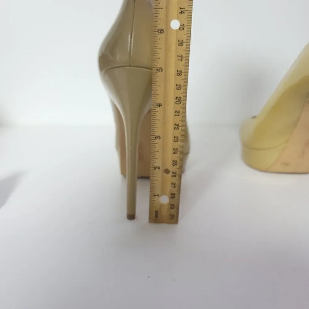 Vince Camuto Lorim platform pumps size 8